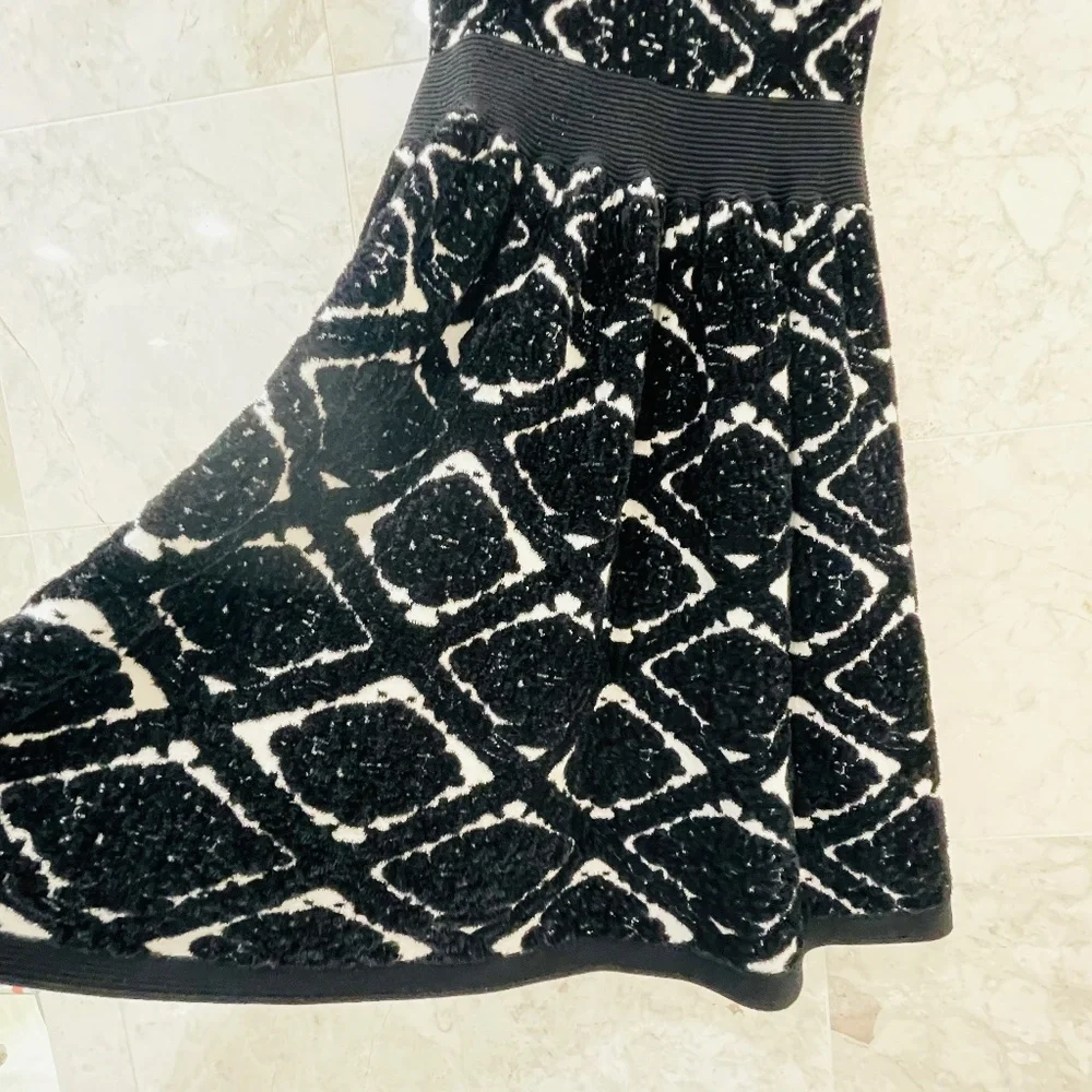 SANDRO {M} Mini Dress Black White Printed Geometric - Picture 5 of 7